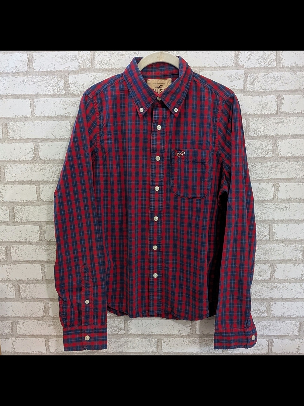 Men's Hollister Long Sleeve Casual Button Up Size Small Red and Blue
